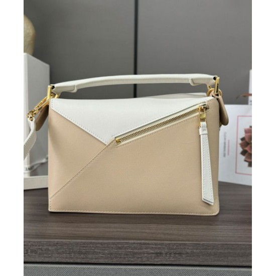 Super Clone Replica Loewe Classic Two-Tone Puzzle Edge Small Bag in White/Beige Top Replica Loewe Classic Two-Tone Puzzle Edge Small Bag in White/Beige