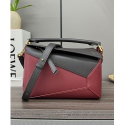 Top Replica Loewe Classic Two-Tone Puzzle Edge Small Bag in Black/Red