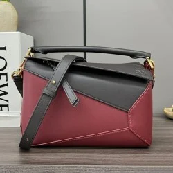 Top Replica Loewe Classic Two-Tone Puzzle Edge Small Bag in Black/Red