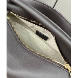 Super Clone Replica Loewe Classic Two-Tone Puzzle Edge Small Bag in Black/Red Top Replica Loewe Classic Two-Tone Puzzle Edge Small Bag in Black/Red