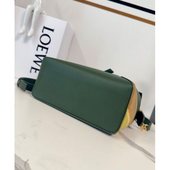 Super Clone Replica Loewe Small Puzzle Edge Landscape Bag, Green Top Replica Loewe Small Puzzle Edge Landscape Bag, Green