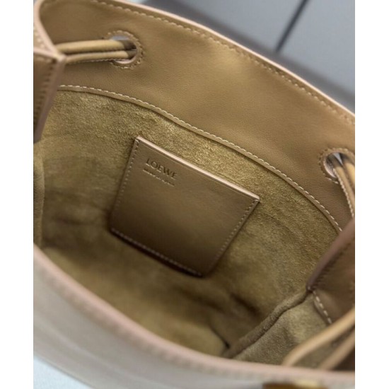 Top Replica Loewe Pebble Pouch Bags, Apricot