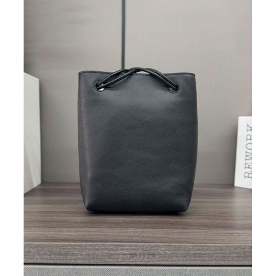 Top Replica Loewe Pebble Pouch Bags, Black