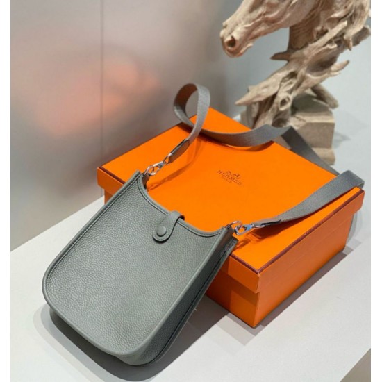 Top Replica Hermes Evelyne III TPM Gray Clemence Bag