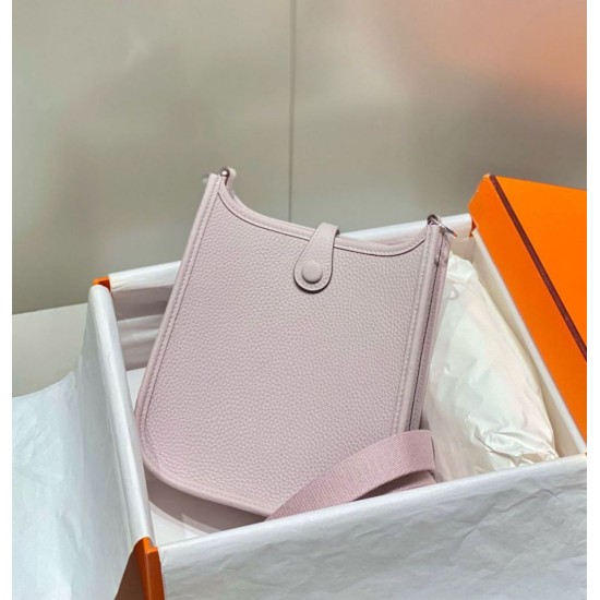 Top Replica Hermes Evelyne III TPM Pale Mauve Clemence Bag