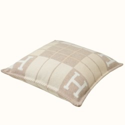 Top Replica Hermes Avalon III Small Pillow Beige