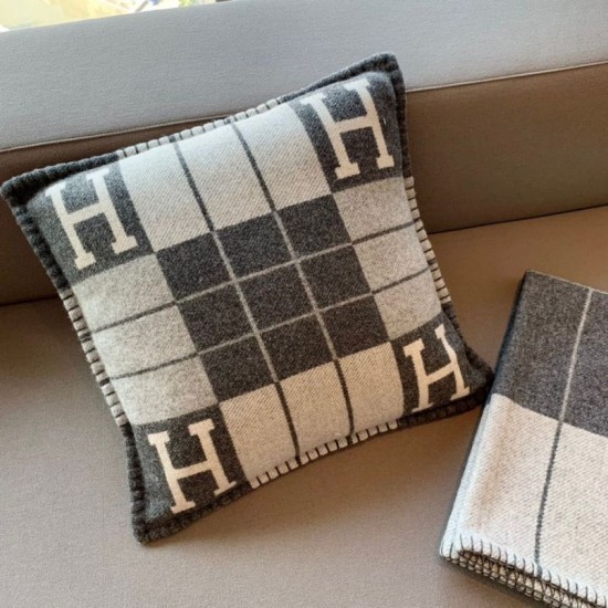 Top Replica Hermes Avalon III Small Pillow Gray