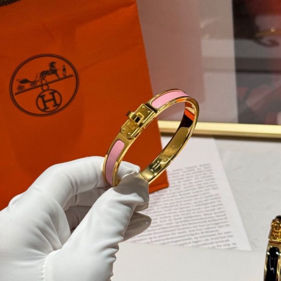 Top Replica Hermes Mini Clic Kelly Bracelet Pink
