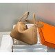 Super Clone Replica Hermes Lindy 26 cm bag, Camel with gold-tone hardware Top Replica Hermes Lindy 26 cm bag, Camel with gold-tone hardware