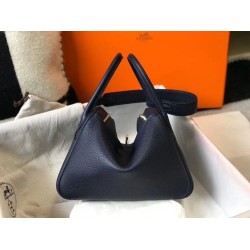 Super Clone Replica Hermes Lindy 26 cm bag, Navy blue with gold-tone hardware Top Replica Hermes Lindy 26 cm bag, Navy blue with gold-tone hardware