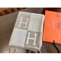 Top Replica Hermes Avalon III Blanket Beige