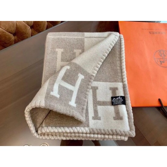 Top Replica Hermes Avalon III Blanket Beige