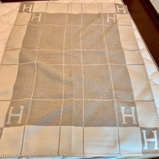 Top Replica Hermes Avalon III Blanket Beige