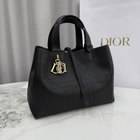 Super Clone Replica Dior Toujours Medium/Large Macrocannage Calfskin Bag, Black Top Replica Dior Toujours Medium/Large Macrocannage Calfskin Bag, Black