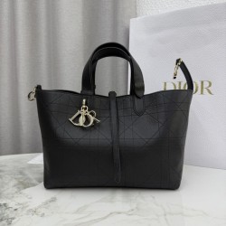 Top Replica Dior Toujours Medium/Large Macrocannage Calfskin Bag, Black