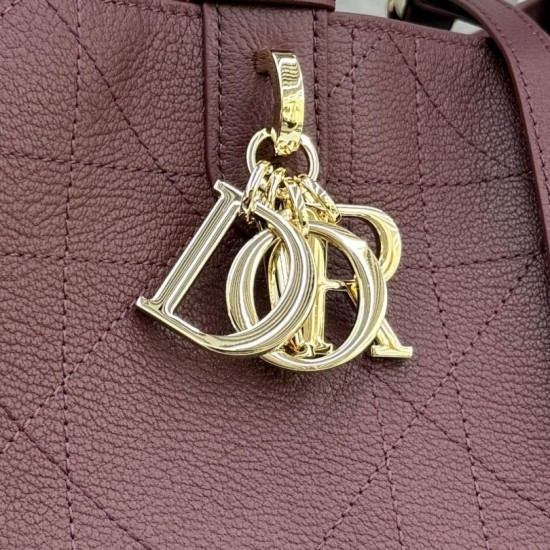 Super Clone Replica Dior Toujours Medium/Large Macrocannage Calfskin Bag, Burgundy Top Replica Dior Toujours Medium/Large Macrocannage Calfskin Bag, Burgundy