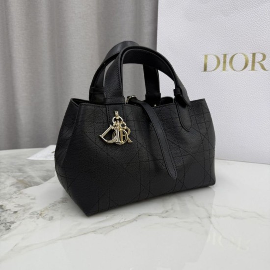 Super Clone Replica Dior Toujours Small Macrocannage Calfskin Bag, Black Top Replica Dior Toujours Small Macrocannage Calfskin Bag, Black