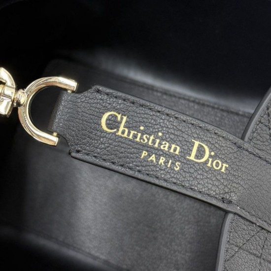 Super Clone Replica Dior Toujours Small Macrocannage Calfskin Bag, Black Top Replica Dior Toujours Small Macrocannage Calfskin Bag, Black