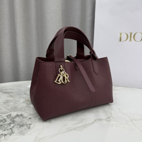 Super Clone Replica Dior Toujours Small Macrocannage Calfskin Bag, Burgundy Top Replica Dior Toujours Small Macrocannage Calfskin Bag, Burgundy