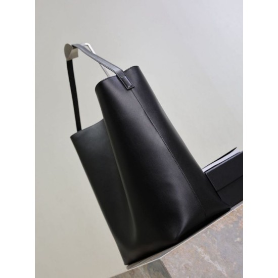 Super Clone Replica YSL Saint Laurent Bold hobo bag in smooth leather, black Top Replica YSL Saint Laurent Bold hobo bag in smooth leather, black