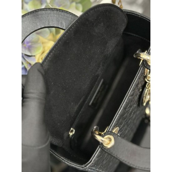 Super Clone Replica Dior Cannage Lucky Star Studded Mini Lady Dior Bag with D.I.O.R. Charms Black Top Replica Dior Cannage Lucky Star Studded Mini Lady Dior Bag with D.I.O.R. Charms Black