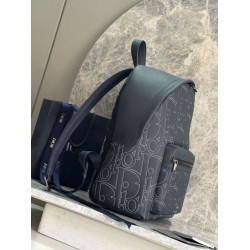 Top Replica Men's Dior Rider 2.0 Dior Gravity Zip Backpack in Navy Blue