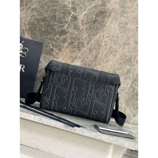 Super Clone Replica Dior Hit The Road Dior Gravity Shoulder Bag in Navy Blue Top Replica Dior Hit The Road Dior Gravity Shoulder Bag in Navy Blue
