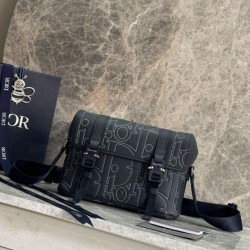 Top Replica Dior Hit The Road Dior Gravity Shoulder Bag in Navy Blue