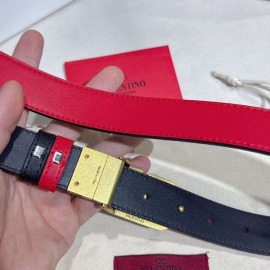 Top Replica Valentino Garavani 30mm Reversible Belt with VLogo Logo in Red/Black