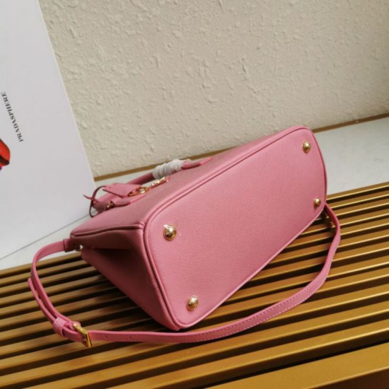 Super Clone Replica Prada Galleria Saffiano handbag small/medium/large red Top Replica Prada Galleria Saffiano handbag small/medium/large red