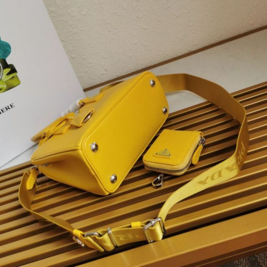 Super Clone Replica Prada Galleria Saffiano handbag small/medium/large yellow Top Replica Prada Galleria Saffiano handbag small/medium/large yellow