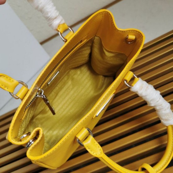 Super Clone Replica Prada Galleria Saffiano handbag small/medium/large yellow Top Replica Prada Galleria Saffiano handbag small/medium/large yellow