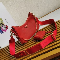 AAA Replica Prada Saffiano Leather Handbag/Hobo Bag Re-Edition 2005 Red 1:1 Replica Prada Saffiano Leather Handbag/Hobo Bag Re-Edition 2005 Red Knockoff