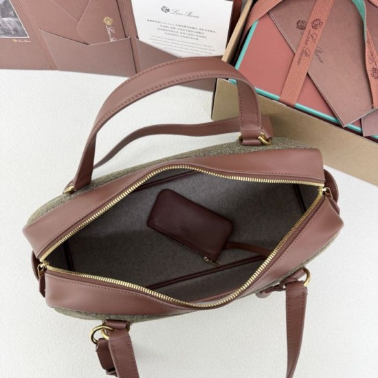 AAA Replica Loro Piana Needle Bag Small/Medium Caramel Sage 1:1 Replica Loro Piana Needle Bag Small/Medium Caramel Sage Knockoff