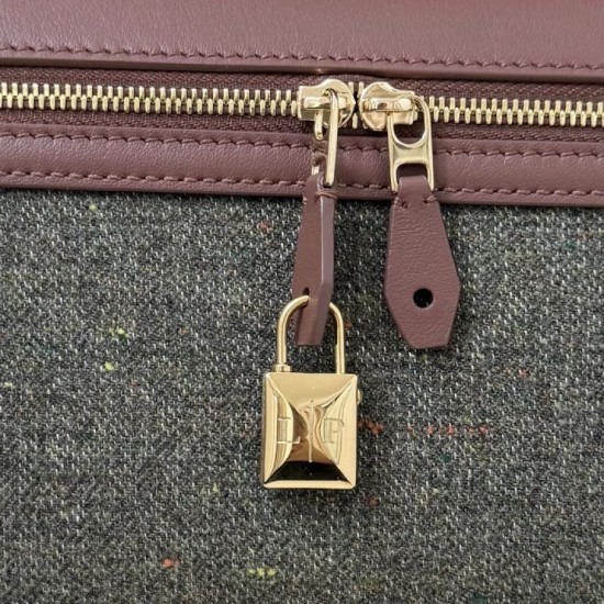 AAA Replica Loro Piana Extra Clutch Bag Caramel Sage 1:1 Replica Loro Piana Extra Clutch Bag Caramel Sage Knockoff