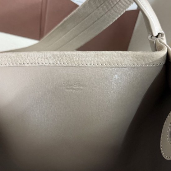 AAA Replica Loro Piana Bale Bucket Bag Small/Medium Gray 1:1 Replica Loro Piana Bale Bucket Bag Small/Medium Gray Knockoff