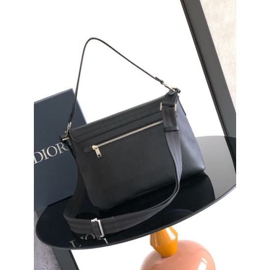 AAA Replica Dior Privé Messenger Shoulder Bag with Flap Black 1:1 Replica Dior Privé Messenger Shoulder Bag with Flap Black Knockoff