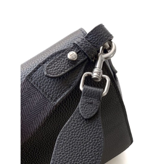 AAA Replica Dior Privé Messenger Shoulder Bag with Flap Black 1:1 Replica Dior Privé Messenger Shoulder Bag with Flap Black Knockoff