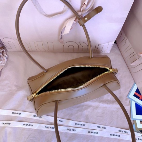 AAA Replica Miu Miu Beau Cognac Brown 5BB193 Handbags Brown 5BB193 1:1 Replica Miu Miu Beau Cognac Brown 5BB193 Handbags Brown 5BB193 Knockoff
