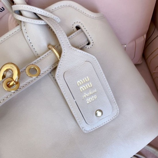 AAA Replica Miu Miu Adventure Nappa Tote Bag White 5BA292 1:1 Replica Miu Miu Adventure Nappa Tote Bag White 5BA292 Knockoff