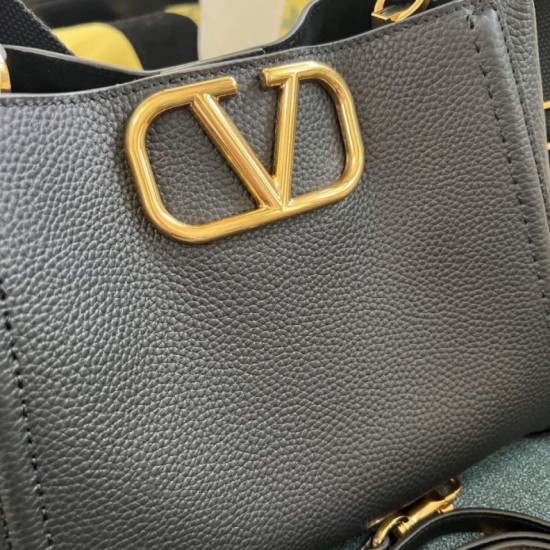 AAA Replica Valentino Garavani Alltime Medium Grained Calfskin Handbag Black Garnet 1:1 Replica Valentino Garavani Alltime Medium Grained Calfskin Handbag Black Garnet Knockoff