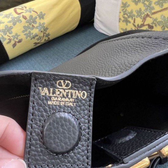 AAA Replica Valentino Garavani Alltime Medium Grained Calfskin Handbag Black Garnet 1:1 Replica Valentino Garavani Alltime Medium Grained Calfskin Handbag Black Garnet Knockoff