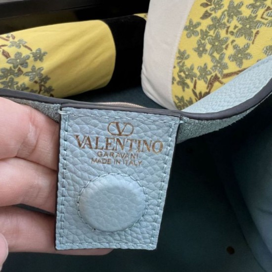 AAA Replica Valentino Garavani Alltime Medium Grained Calfskin Handbag Blue 1:1 Replica Valentino Garavani Alltime Medium Grained Calfskin Handbag Blue Knockoff