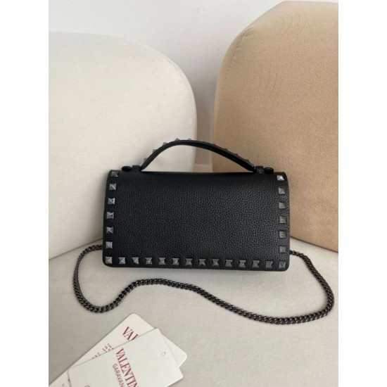 1:1 Replica Valentino Garavani Rockstud Chain Wallet Black Knockoff