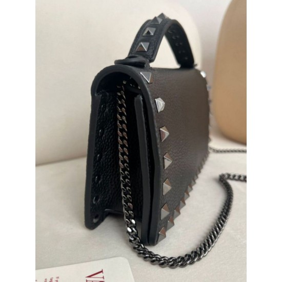 1:1 Replica Valentino Garavani Rockstud Chain Wallet Black Knockoff