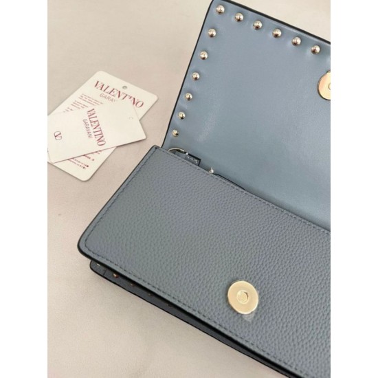 1:1 Replica Valentino Garavani Rockstud Chain Wallet Blue Knockoff