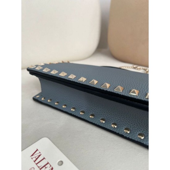 1:1 Replica Valentino Garavani Rockstud Chain Wallet Blue Knockoff