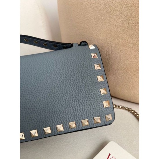 1:1 Replica Valentino Garavani Rockstud Chain Wallet Blue Knockoff