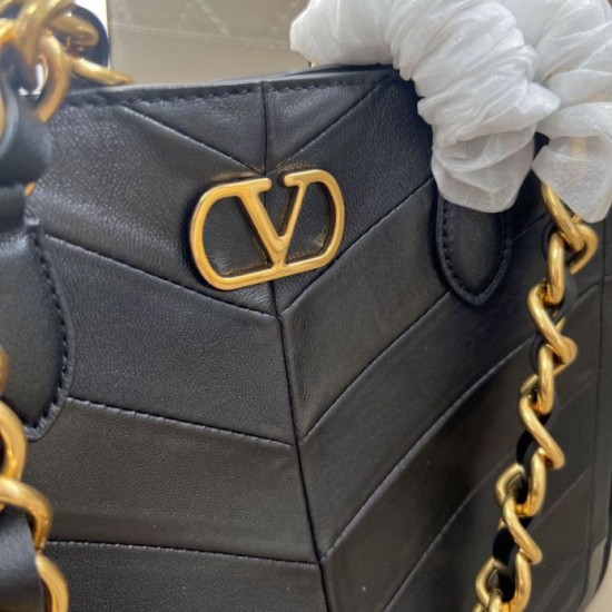 1:1 Replica Valentino Garavani Laseine Small/Medium Tote Bag Black Knockoff