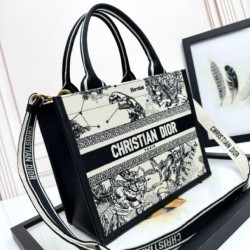 1:1 Replica Chanel Coco Small Hobo Bag Burgundy Calfskin Knockoff